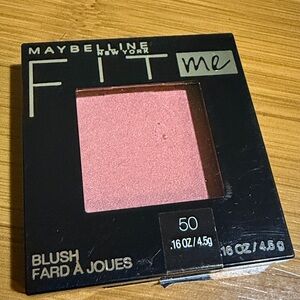 Maybelline Wine 50 Blush and Brush set -